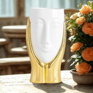 Vase Visage en Porcelaine – Mains Dorées & Finition Sculpture Contemporaine